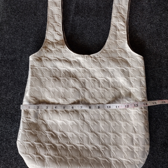 Houndstooth reversible tote, Christmas, birthday, gift - Picture 5 of 6